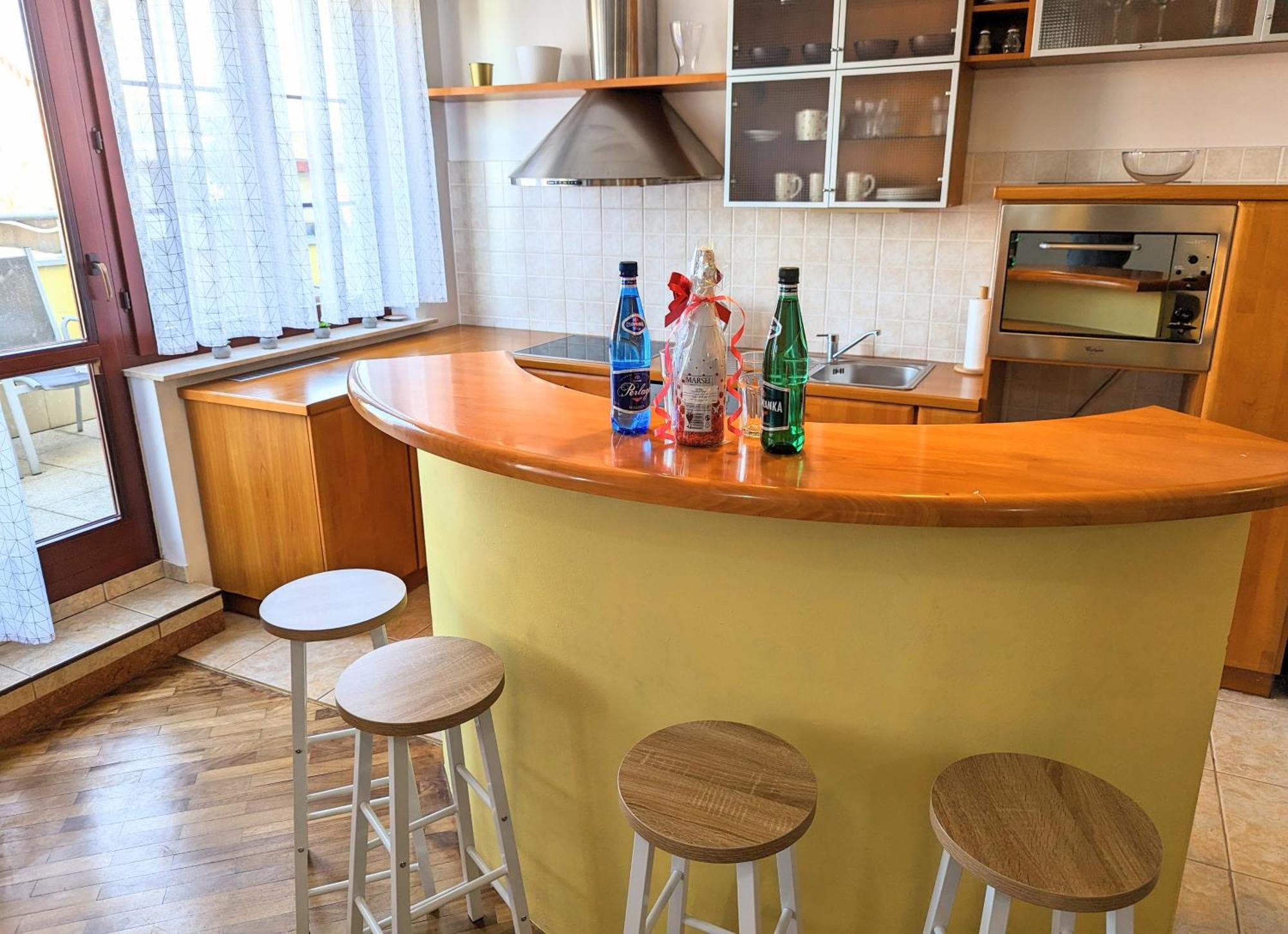 3-Bedroom Apt In Town Square Wrocław Buitenkant foto